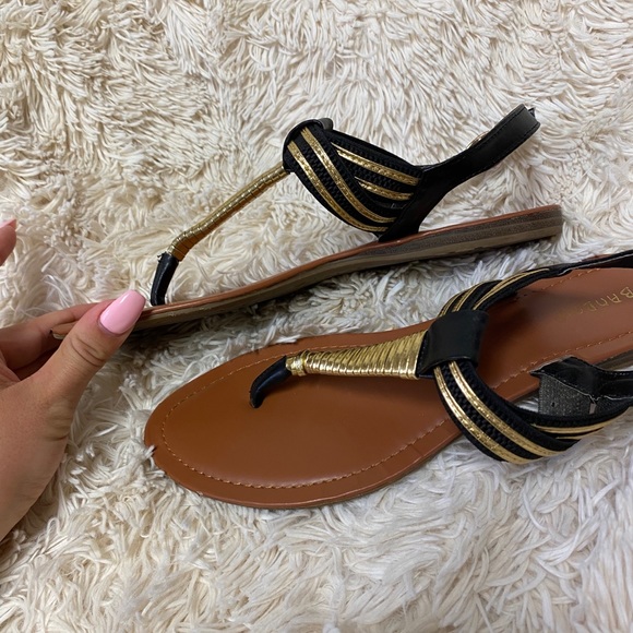 Sandals - Picture 4 of 5